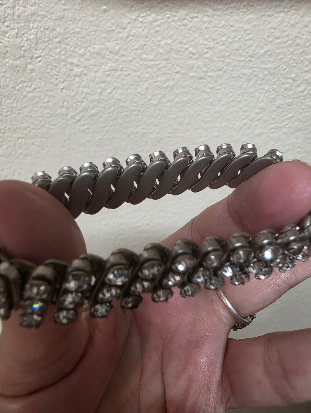 Vintage British Hong Kong Rhinestone Expansion Stretch Bracelet - Picture 7 of 7
